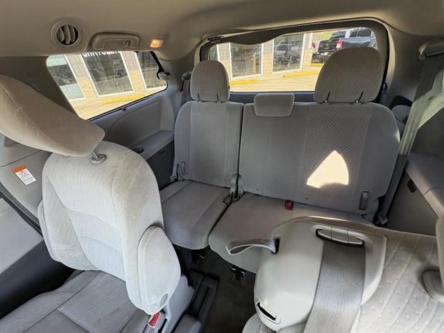 2018 Toyota Sienna LE 8-Passenger