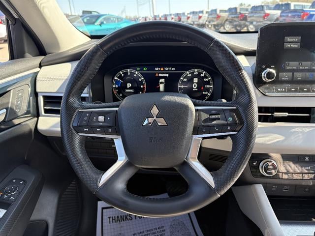 2023 Mitsubishi Outlander SEL