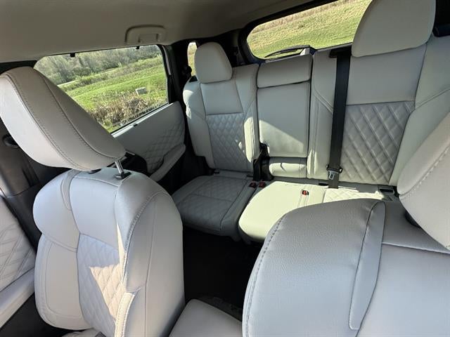 2023 Mitsubishi Outlander SEL