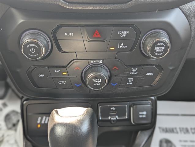 2023 Jeep Renegade Trailhawk