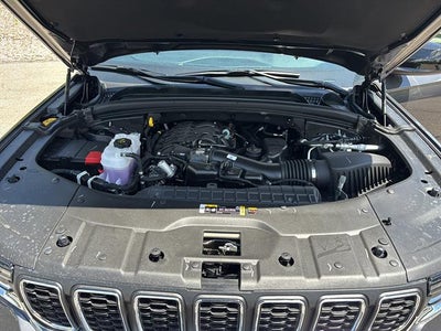 2026 Jeep Grand Cherokee GRAND CHEROKEE LAREDO X 4X4