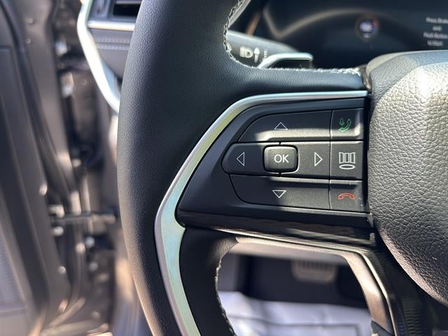 2026 Jeep Grand Cherokee GRAND CHEROKEE LAREDO X 4X4