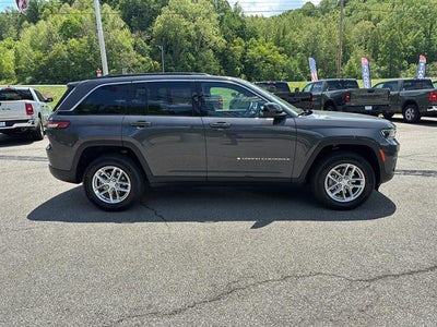 2026 Jeep Grand Cherokee GRAND CHEROKEE LAREDO X 4X4
