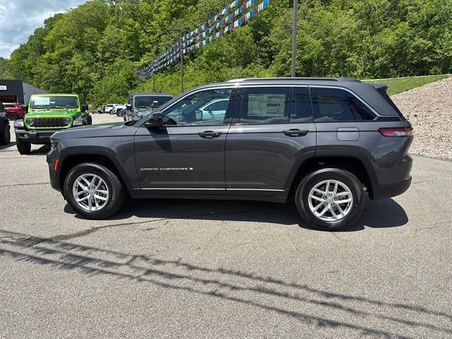 2026 Jeep Grand Cherokee GRAND CHEROKEE LAREDO X 4X4