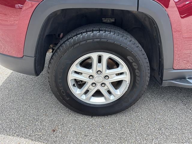 2025 Jeep Grand Cherokee Laredo 4x4