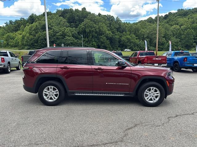 2025 Jeep Grand Cherokee Laredo 4x4