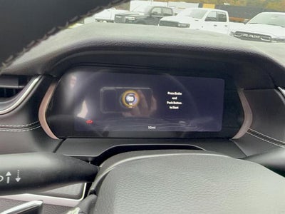 2027 Jeep Grand Cherokee GRAND CHEROKEE LAREDO X 4X4