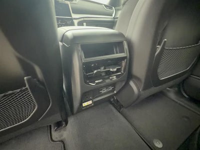 2027 Jeep Grand Cherokee GRAND CHEROKEE LAREDO X 4X4