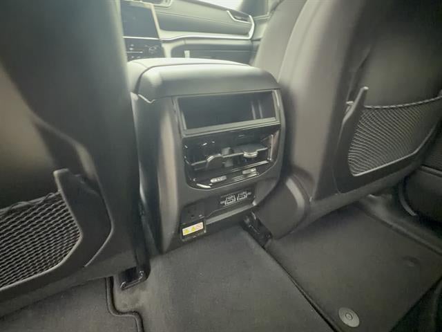 2027 Jeep Grand Cherokee GRAND CHEROKEE LAREDO X 4X4