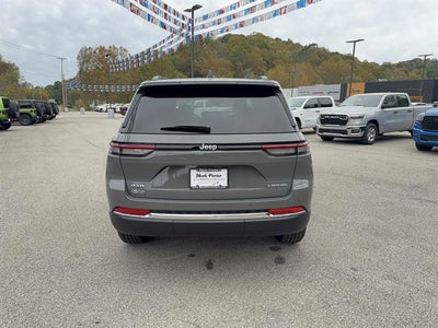 2027 Jeep Grand Cherokee GRAND CHEROKEE LAREDO X 4X4
