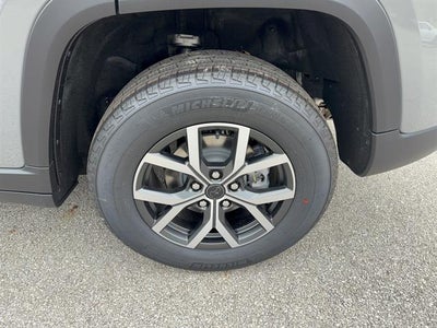 2027 Jeep Grand Cherokee GRAND CHEROKEE LAREDO X 4X4