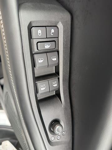 2025 Jeep Grand Cherokee GRAND CHEROKEE LAREDO 4X4