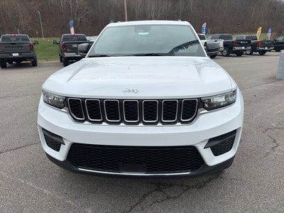 2025 Jeep Grand Cherokee GRAND CHEROKEE LAREDO 4X4