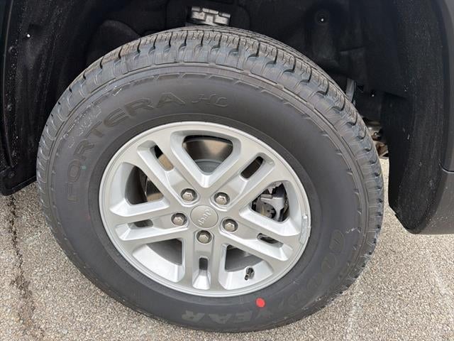 2025 Jeep Grand Cherokee GRAND CHEROKEE LAREDO 4X4