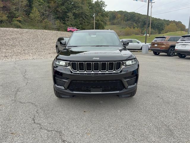 2027 Jeep Grand Cherokee GRAND CHEROKEE LAREDO 4X4