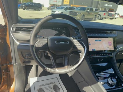 2027 Jeep Grand Cherokee GRAND CHEROKEE LIMITED 4X4