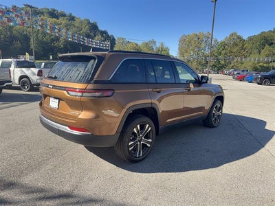 2027 Jeep Grand Cherokee GRAND CHEROKEE LIMITED 4X4