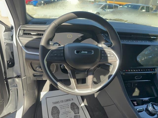 2027 Jeep Grand Cherokee GRAND CHEROKEE LIMITED 4X4