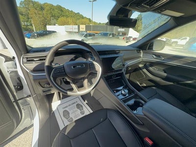 2027 Jeep Grand Cherokee GRAND CHEROKEE LIMITED 4X4