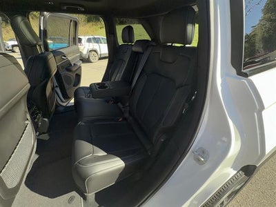 2027 Jeep Grand Cherokee GRAND CHEROKEE LIMITED 4X4