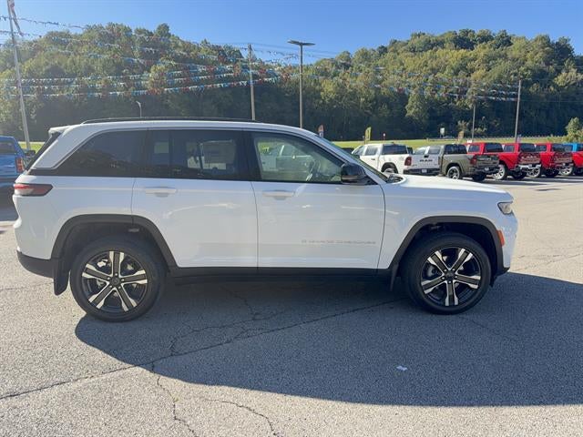 2027 Jeep Grand Cherokee GRAND CHEROKEE LIMITED 4X4