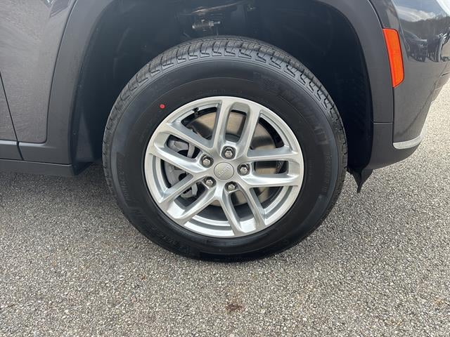 2026 Jeep Grand Cherokee GRAND CHEROKEE L LAREDO X 4X4