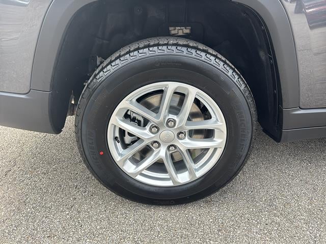 2026 Jeep Grand Cherokee GRAND CHEROKEE L LAREDO X 4X4