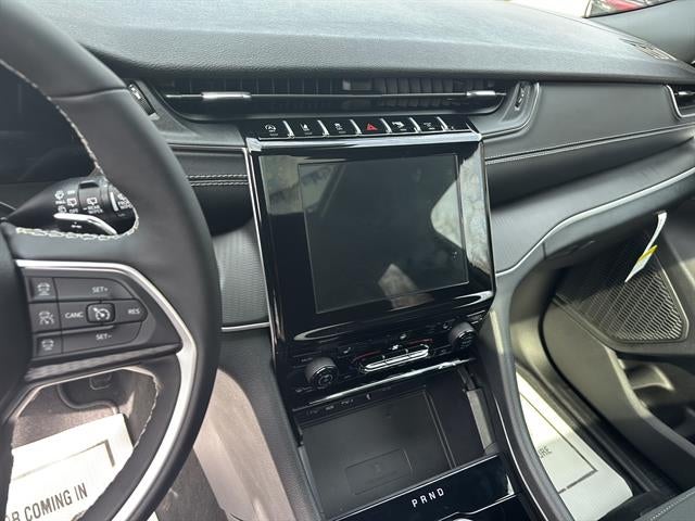 2026 Jeep Grand Cherokee GRAND CHEROKEE L LAREDO X 4X4