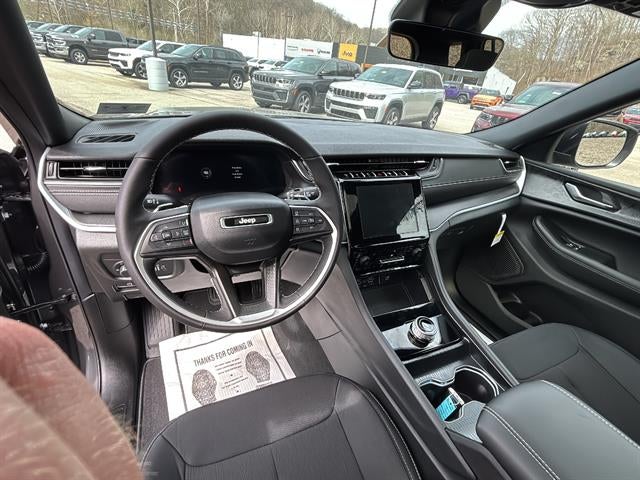 2026 Jeep Grand Cherokee GRAND CHEROKEE L LAREDO X 4X4