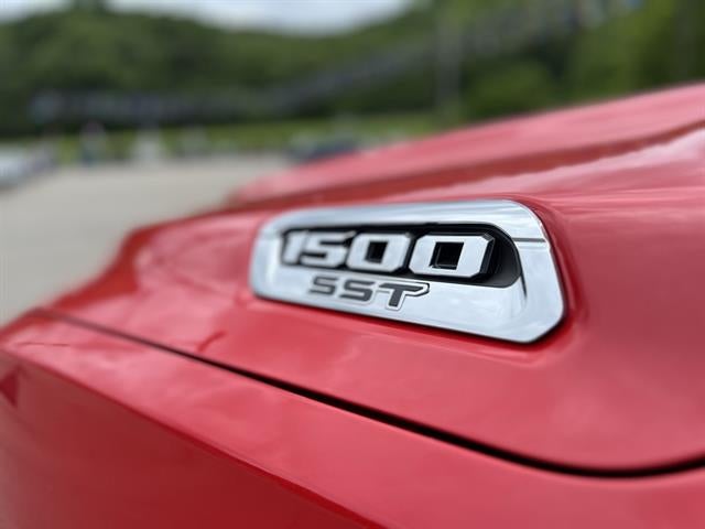 2025 RAM Ram 1500 RAM 1500 BIG HORN CREW CAB 4X4 5'7' BOX