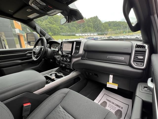 2025 RAM Ram 1500 RAM 1500 BIG HORN CREW CAB 4X4 5'7' BOX