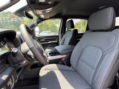 2025 RAM Ram 1500 RAM 1500 BIG HORN CREW CAB 4X4 5'7' BOX