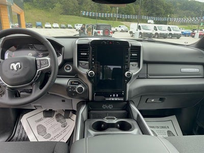 2027 RAM Ram 1500 RAM 1500 BIG HORN CREW CAB 4X4 5'7' BOX