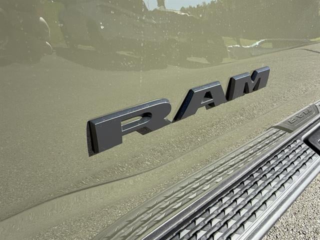 2027 RAM Ram 1500 RAM 1500 EXPRESS CREW CAB 4X4 5'7' BOX