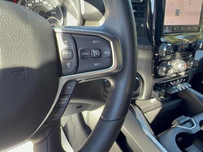 2027 RAM Ram 1500 RAM 1500 EXPRESS CREW CAB 4X4 5'7' BOX