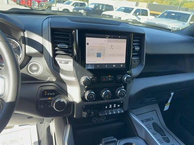 2027 RAM Ram 1500 RAM 1500 EXPRESS CREW CAB 4X4 5'7' BOX