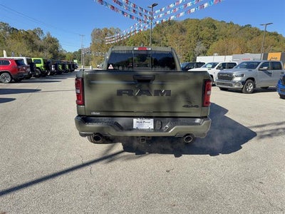 2027 RAM Ram 1500 RAM 1500 EXPRESS CREW CAB 4X4 5'7' BOX