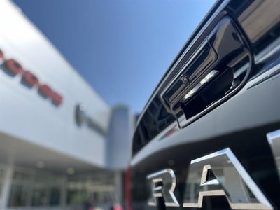 2025 RAM Ram 1500 RAM 1500 LARAMIE CREW CAB 4X4 5'7' BOX