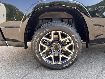 2025 RAM Ram 1500 RAM 1500 LARAMIE CREW CAB 4X4 5'7' BOX