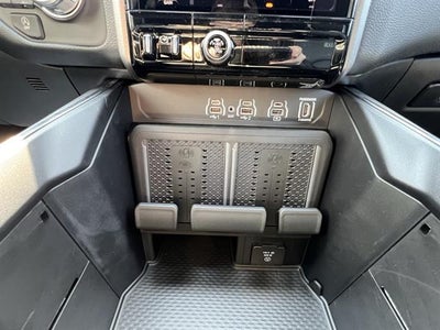 2025 RAM Ram 1500 RAM 1500 LARAMIE CREW CAB 4X4 5'7' BOX