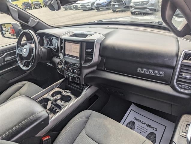 2022 RAM 1500 Big Horn Crew Cab 4x4 6'4' Box