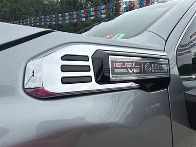 2025 GMC Sierra 2500HD 4WD Crew Cab Standard Bed SLT