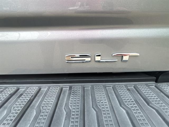 2025 GMC Sierra 2500HD 4WD Crew Cab Standard Bed SLT