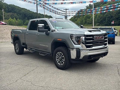 2025 GMC Sierra 2500HD 4WD Crew Cab Standard Bed SLT