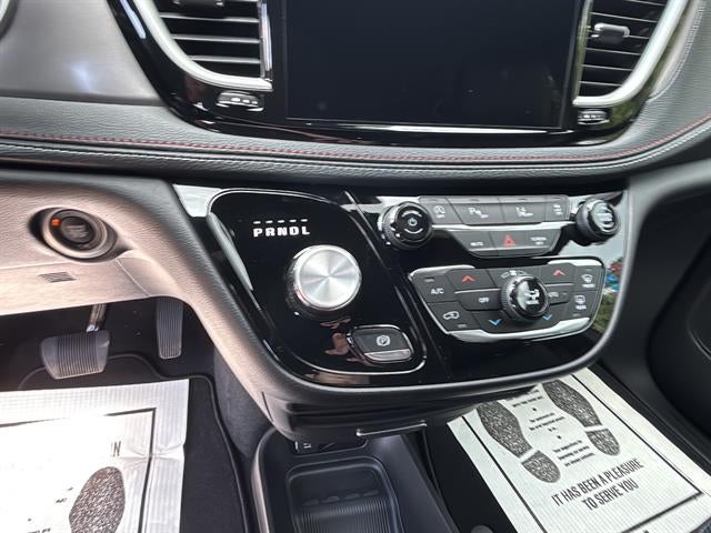 2027 Chrysler Pacifica PACIFICA SELECT AWD