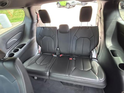 2027 Chrysler Pacifica PACIFICA SELECT AWD
