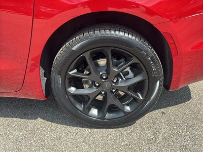 2027 Chrysler Pacifica PACIFICA SELECT AWD