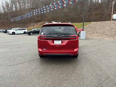 2026 Chrysler Pacifica PACIFICA SELECT AWD