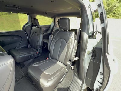 2026 Chrysler Pacifica PACIFICA SELECT AWD
