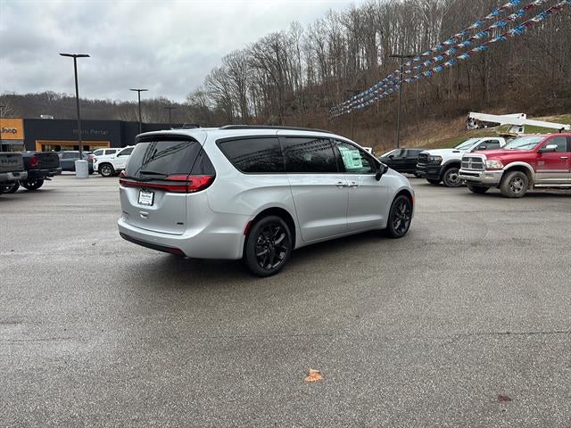 2026 Chrysler Pacifica PACIFICA SELECT AWD
